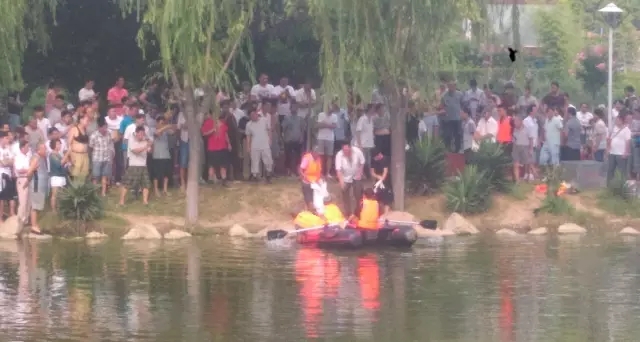 今早，大駐馬這個(gè)公園打撈出一男性尸體/遂平19歲男孩溺水而亡！