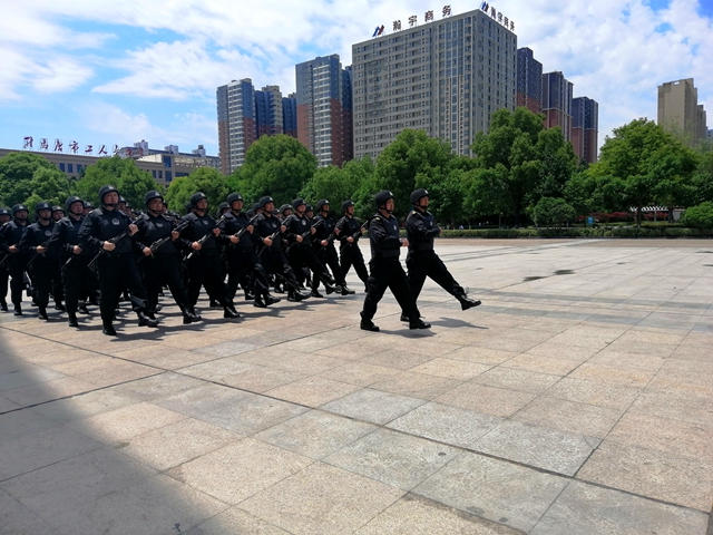 春季大練兵考核比武展押運風采