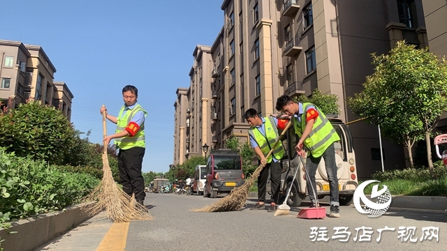 中建一局三公司：清掃衛(wèi)生美家園 服務群眾當先鋒