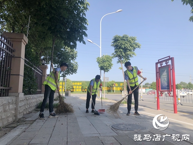 中建一局三公司：清掃衛(wèi)生美家園 服務群眾當先鋒