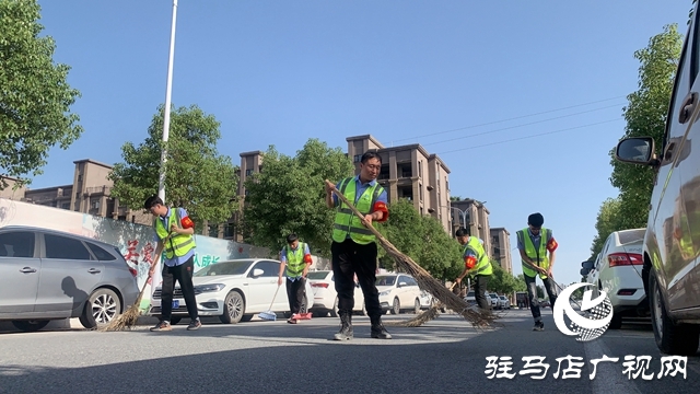 中建一局三公司：清掃衛(wèi)生美家園 服務群眾當先鋒