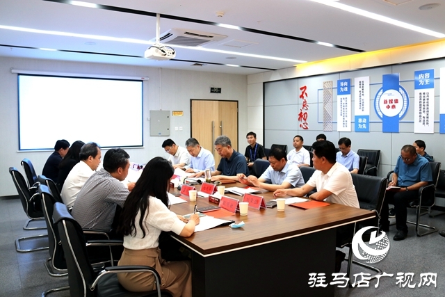 省廣播電視局調(diào)研組到駐馬店考察指導(dǎo)廣電工作 曹新博參加