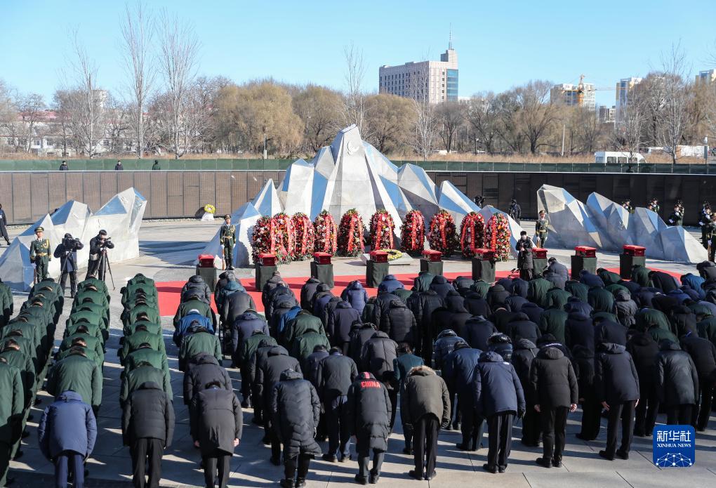 英魂安息 家國安寧——第十批在韓中國人民志愿軍烈士遺骸安葬儀式側(cè)記