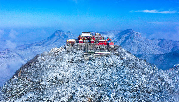 飛雪落成詩(shī)，一秒入仙境!雪后河南，美出“天際”