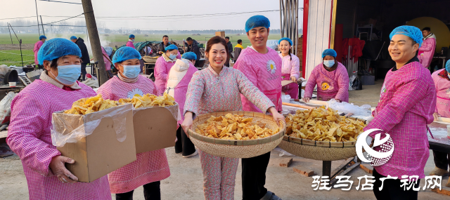 千萬粉絲“大網(wǎng)紅”為粉絲送福利 4000箱平輿特產油炸面食“麻葉子”發(fā)往全國各地