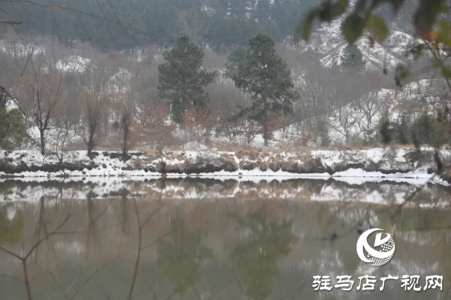 盤古山：晨起開門雪滿山 雪晴云淡日光寒