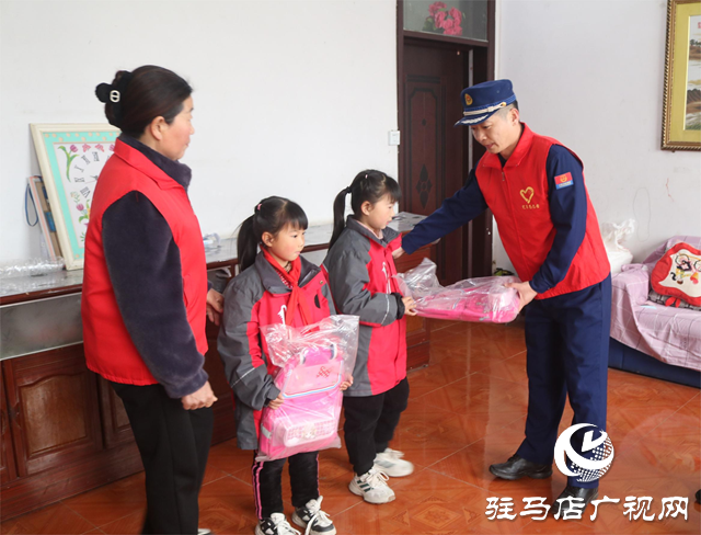 駐馬店消防志愿服務隊：傳承雷鋒精神 共建和美家園