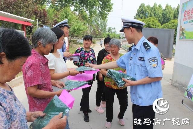 平輿縣公安局交警大隊開展“三夏”交通安全宣傳