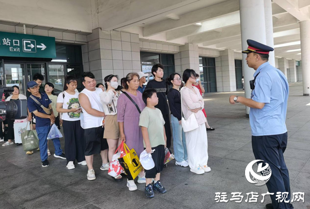 帶孩子坐火車 安全出行需謹記